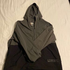Levitate Wind Breaker